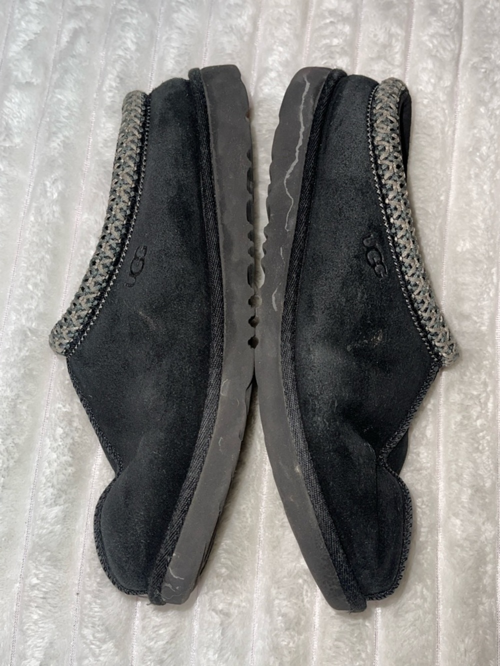 UGG Tasman Slipper II | Size 6 Kids - Picture 3 of 10